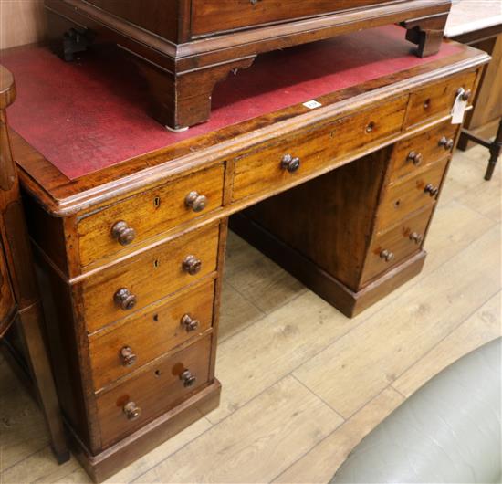 A Victorian mahogany pedestal desk, W.122cm